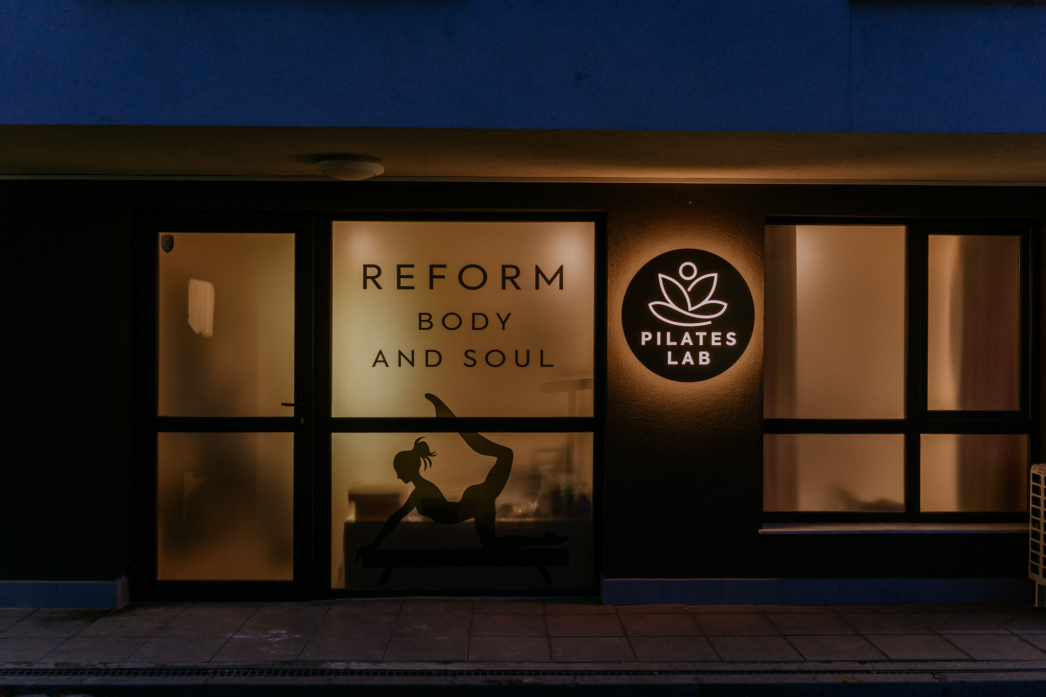 pilates reformer varna